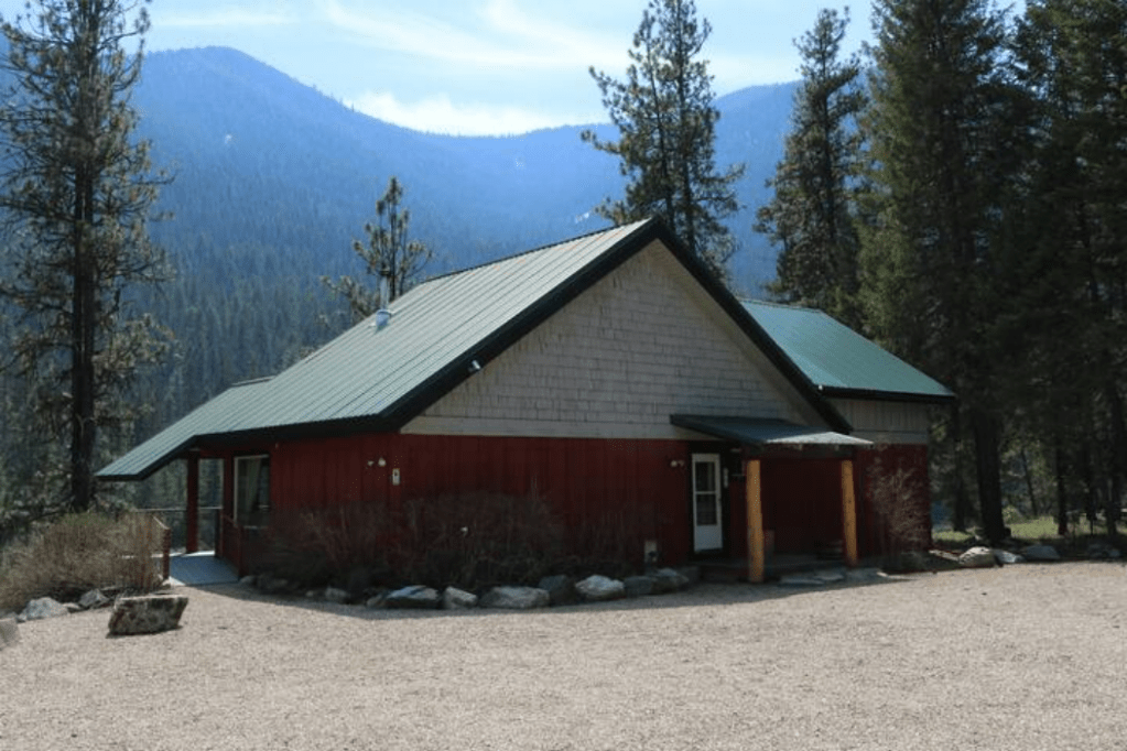 Clark Fork River Lodge MT